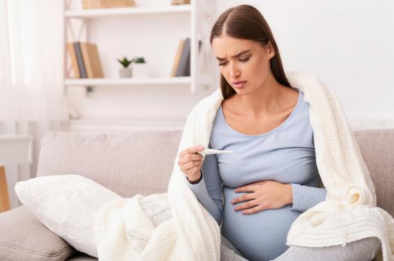 Fièvre maternelle au cours de la grossesse et anomalies du développement neurologique de l’enfant