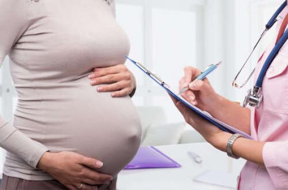 Pénurie de sages-femmes : le Conseil de l’Ordre donne l’alerte